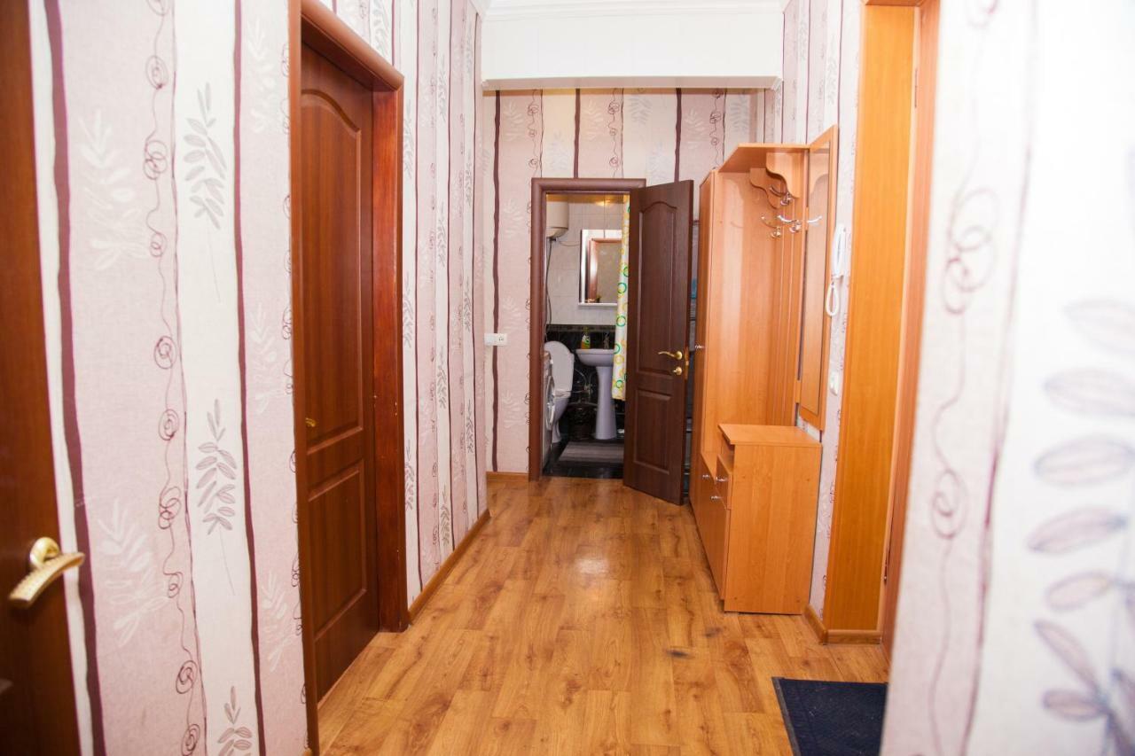 Apartment On Stalevariv Street 7 Zaporizhia ภายนอก รูปภาพ