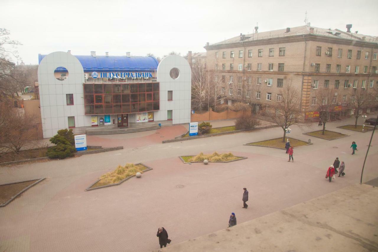 Apartment On Stalevariv Street 7 Zaporizhia ภายนอก รูปภาพ