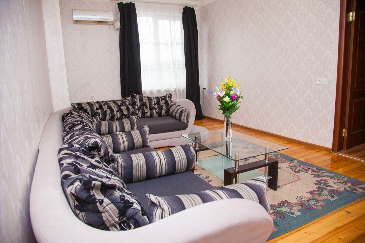 Apartment On Stalevariv Street 7 Zaporizhia ภายนอก รูปภาพ