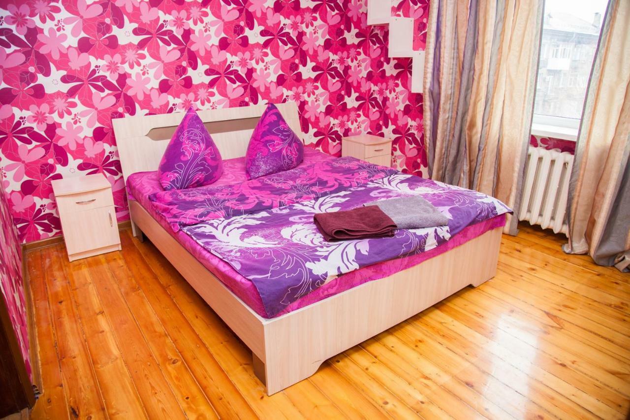 Apartment On Stalevariv Street 7 Zaporizhia ภายนอก รูปภาพ